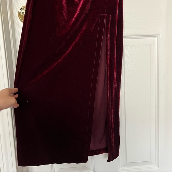 NWOT Bardot Velvet Slip Dress (Wine Red) - size US 8 - Picture 6 of 12